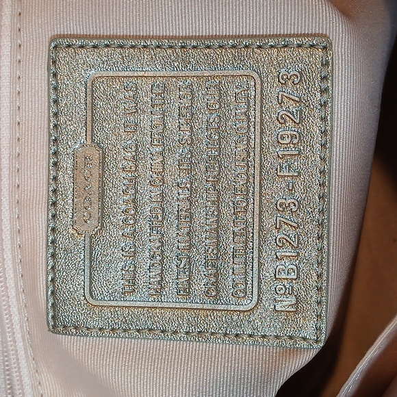 Coach Seashell Shoulder Natural Canvas Tote W/Wristlet - Picture 9 of 14